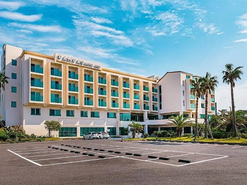 Pampas Hotel Чеджу Екстериор снимка