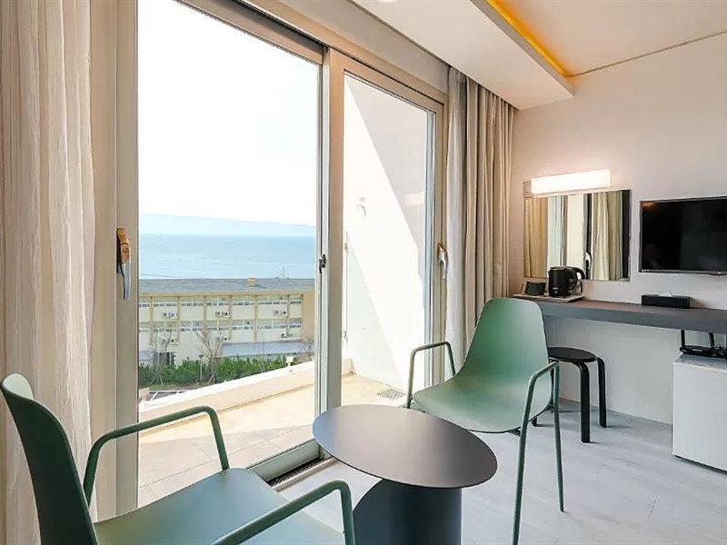 Pampas Hotel Чеджу Екстериор снимка