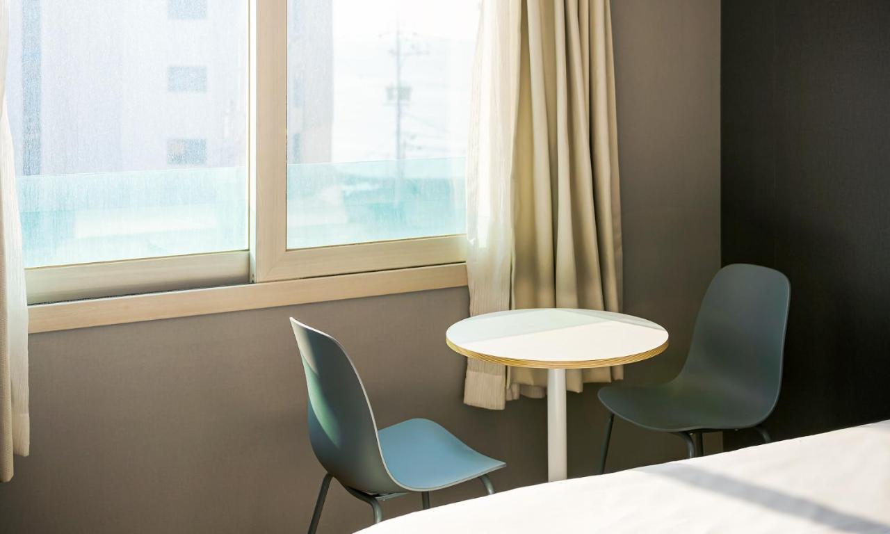 Pampas Hotel Чеджу Екстериор снимка